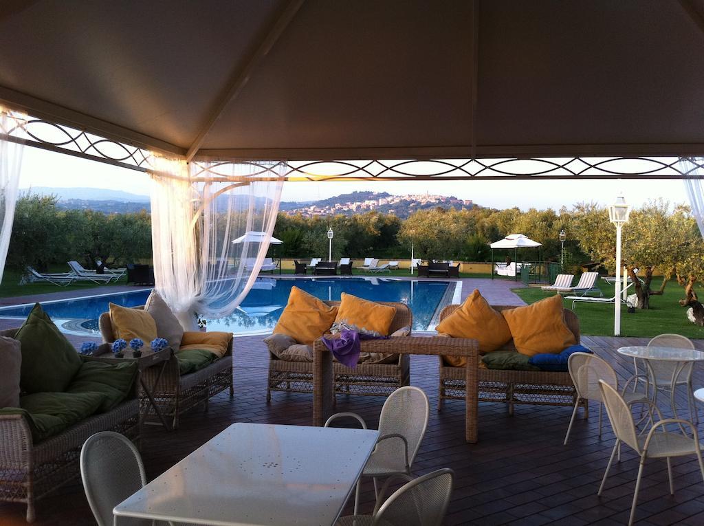 La Meridiana Sambuco  ภายนอก รูปภาพ