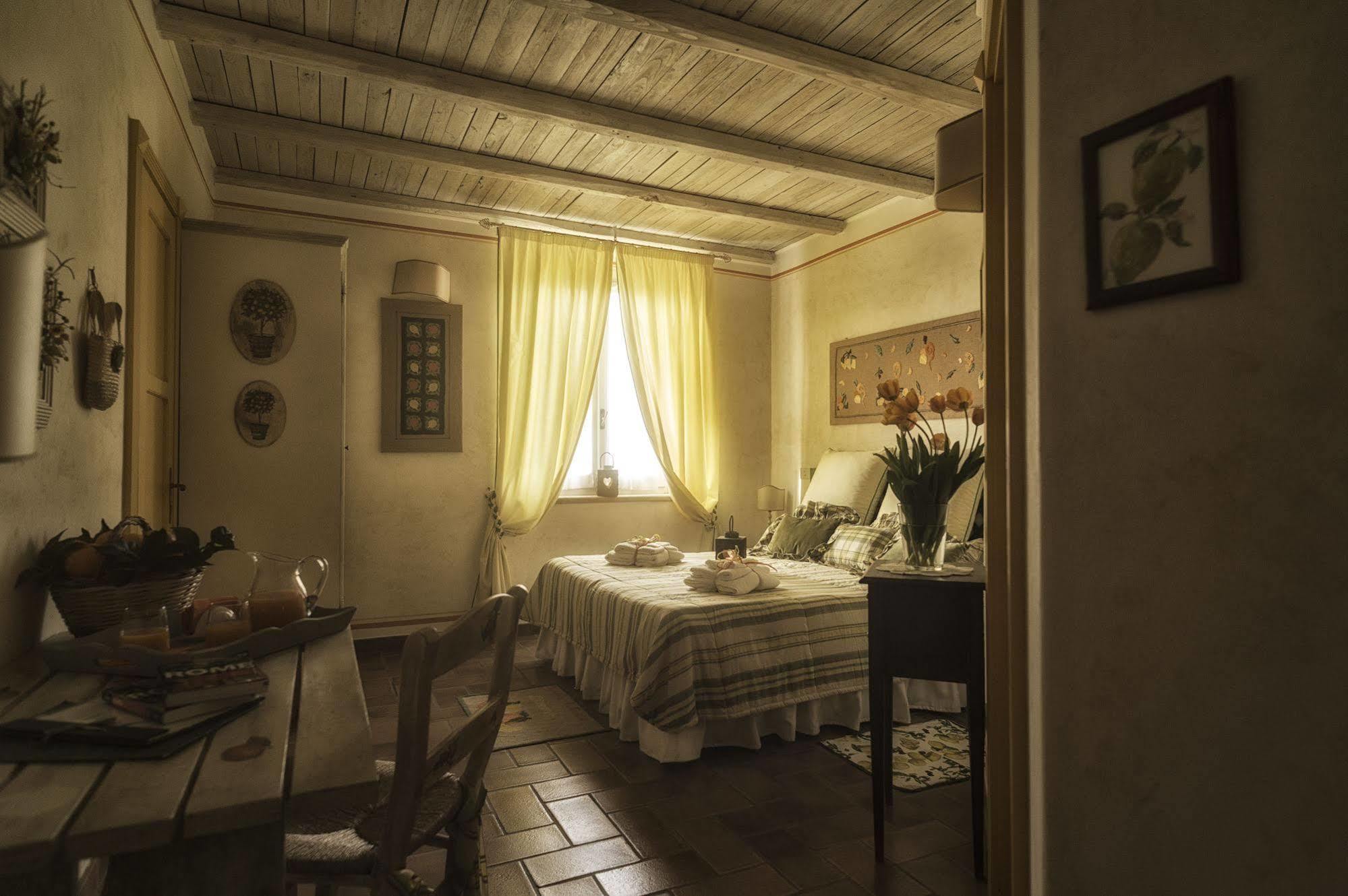 La Meridiana Sambuco  ภายนอก รูปภาพ