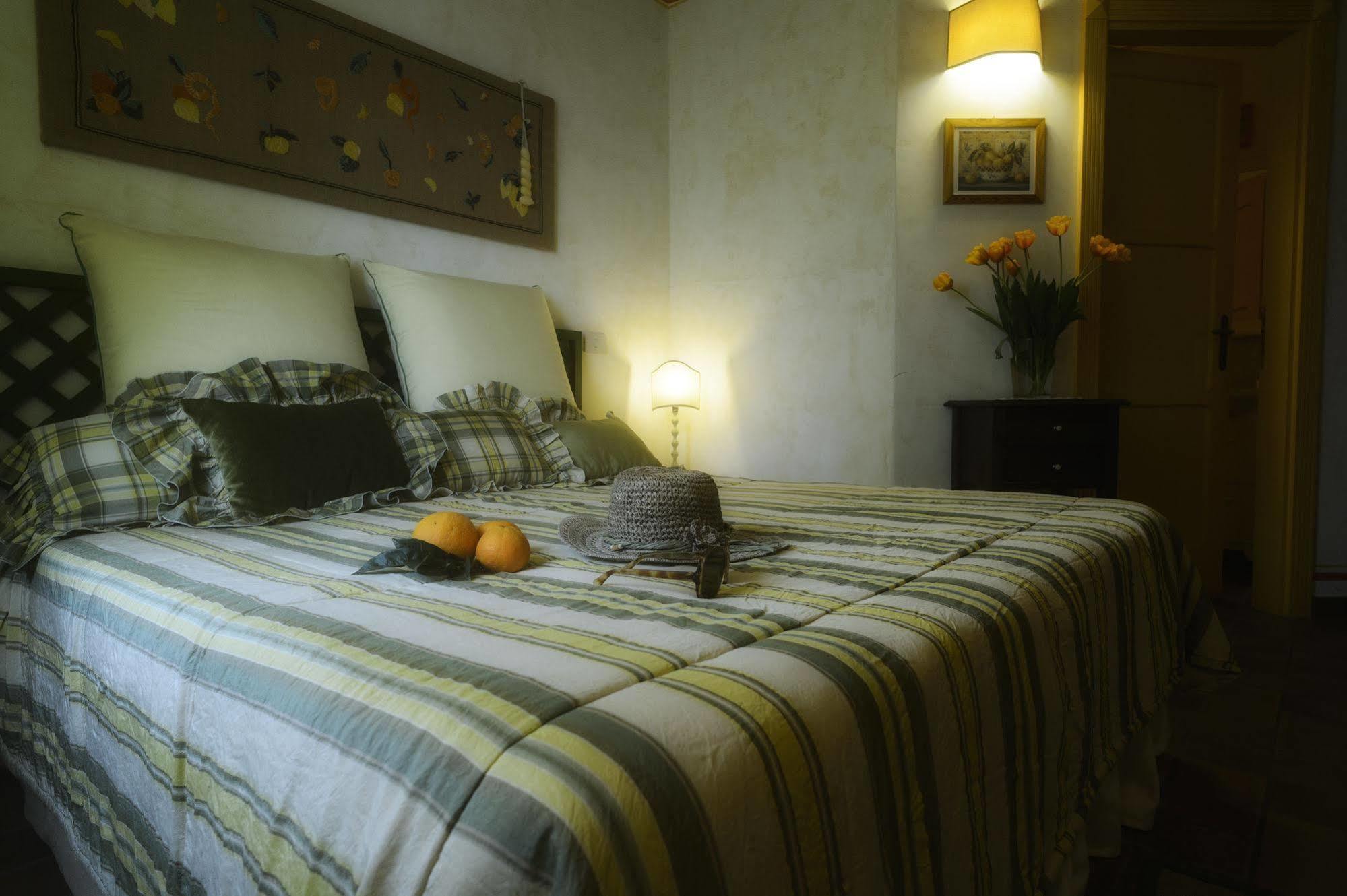 La Meridiana Sambuco  ภายนอก รูปภาพ